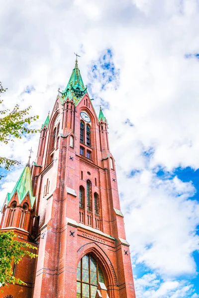 Norveç 'in Bergen kentindeki kırmızı Johanneskirken Kilisesi