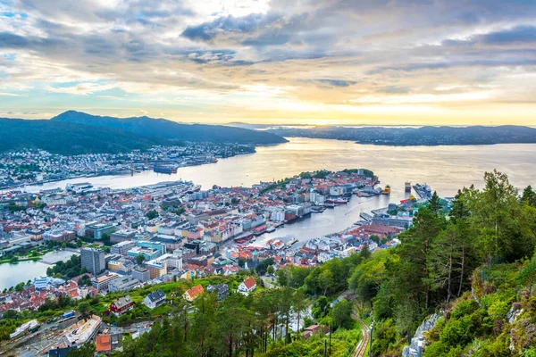 Sunset View Bergen Harbor Mountain Floye — Stockfoto