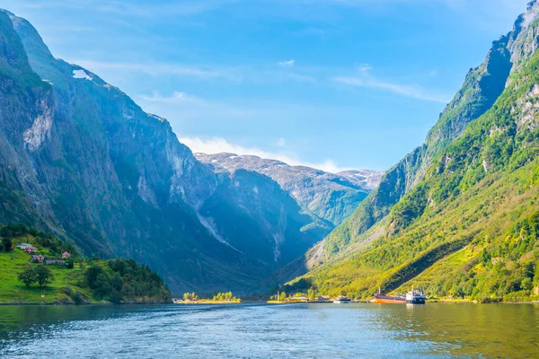 Aurlandsfjord - unesco Norwa 'daki doğal miras bölgesi.