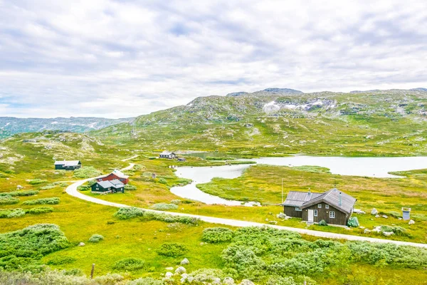 Oslo ve Berge arasındaki Norveç 'in en manzaralı demiryolu hattı boyunca Finse yakınlarındaki doğa manzarası