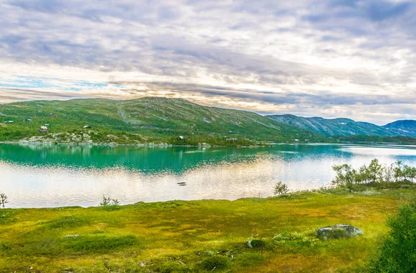 Oslo ve Berge arasındaki Norveç 'in en manzaralı demiryolu hattı boyunca Finse yakınlarındaki doğa manzarası
