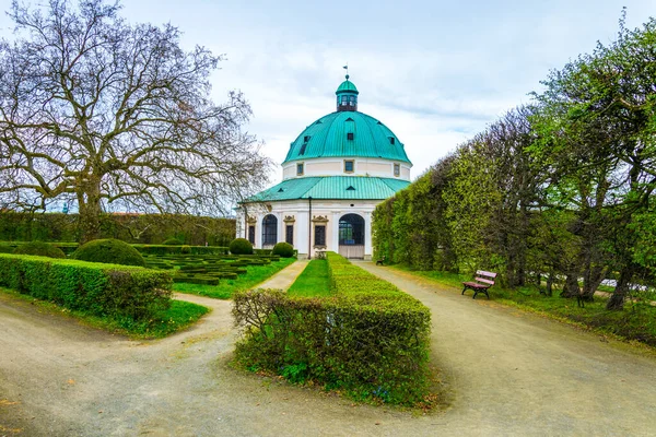 Kromeriz 'deki Kvetna Zahrada bahçesinin görüntüsü Unesco Dünya Mirası sitesi olarak kaydolmuştur.