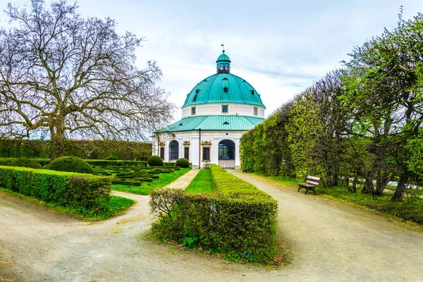 Kromeriz 'deki Kvetna Zahrada bahçesinin görüntüsü Unesco Dünya Mirası sitesi olarak kaydolmuştur.