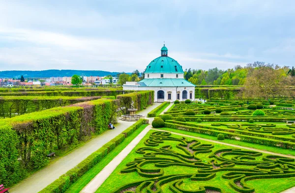 Kromeriz 'deki Kvetna Zahrada bahçesinin görüntüsü Unesco Dünya Mirası sitesi olarak kaydolmuştur.