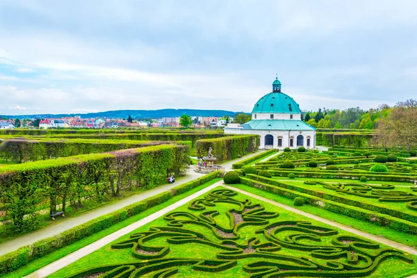 Kromeriz 'deki Kvetna Zahrada bahçesinin görüntüsü Unesco Dünya Mirası sitesi olarak kaydolmuştur.
