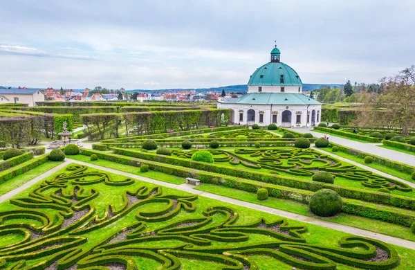 Kromeriz 'deki Kvetna Zahrada bahçesinin görüntüsü Unesco Dünya Mirası sitesi olarak kaydolmuştur.
