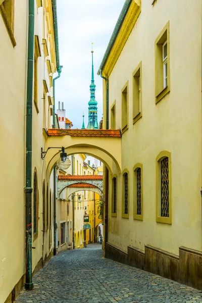 Çekler 'in eski şehri Olomouc' ta bir cadde manzarası