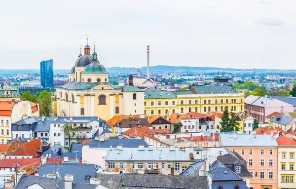 Kostel panny marie snezne churc da dahil olmak üzere Czech şehrinin hava manzarası