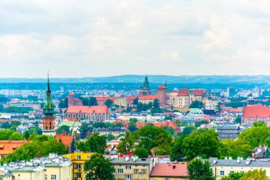 Polonya, Krakow 'daki Wawel Kraliyet Kalesi' nin hava manzarası..