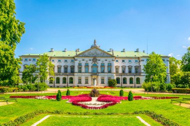 Polonya, Varşova 'daki Krasinski Sarayı