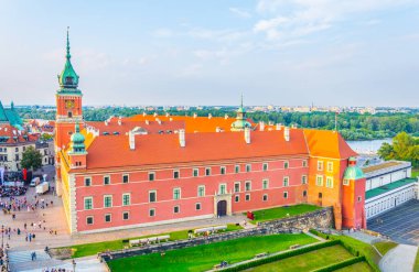 Varşova 'daki kraliyet kalesinin havadan görünüşü.