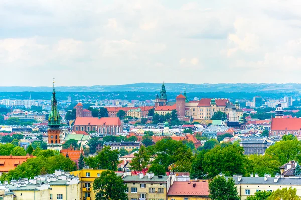 Polonya, Krakow 'daki Wawel Kraliyet Kalesi' nin hava manzarası..