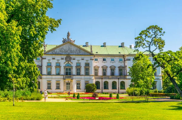 Polonya, Varşova 'daki Krasinski Sarayı