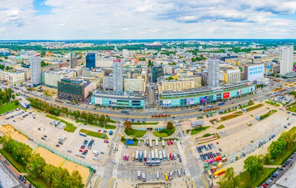 Kültür ve bilim sarayından Varşova 'nın merkezinin havadan görünüşü.