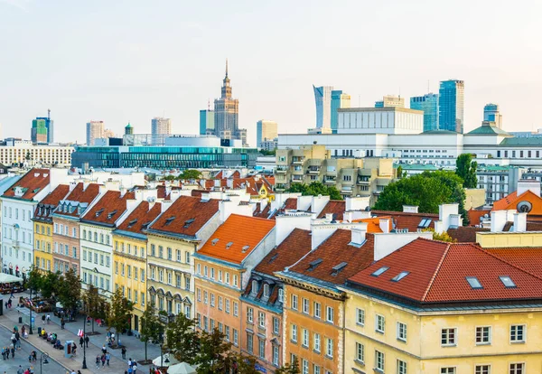 波兰华沙以文化和科学宫殿为背景的克拉科夫斯基街的空中景观 — 图库照片