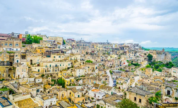 İtalyan şehri Matera 'nın çatı manzarası