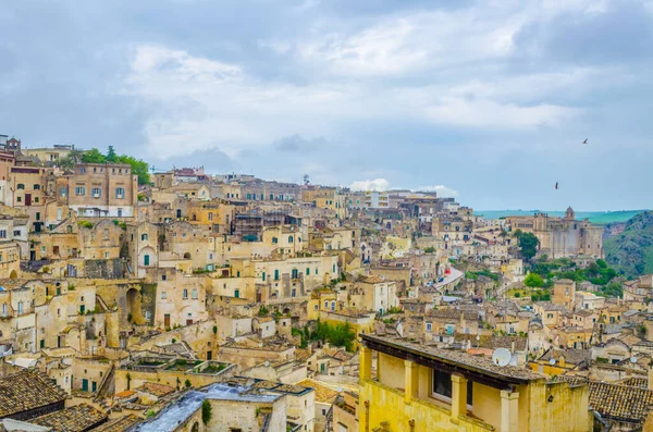İtalyan şehri Matera 'nın çatı manzarası