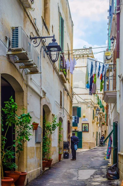 View Narrow Street Italian City Monopol — 스톡 사진