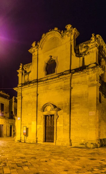 İtalyan şehri Lecc 'te bir kilise manzarası