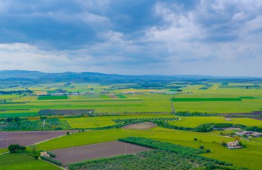 İtalyan şehri Lucer 'ın kırsal manzarası