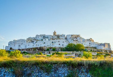 Puglia, Ital 'daki Ostuni kasabası.