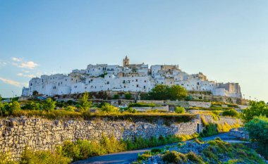 Puglia, Ital 'daki Ostuni kasabası.