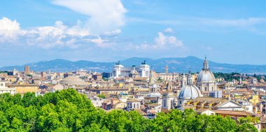 Roma 'nın güzel şehir manzarası Castel Santangelo' nun tepesinden alındı.