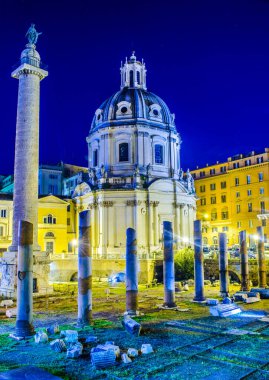 Trajan Forumu (Foro Di Borghese'nin) bazı kalıntılar, Trajan'ın sütun, Santissimo Nome di Maria al Foro Borghese'nin Kilisesi ve diğer binalar ve kopya alanı ile gösterilen gece parçası
