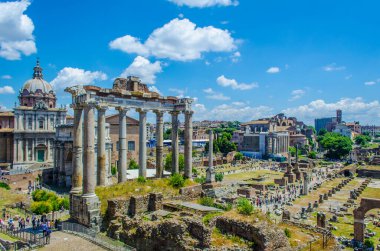 İtalya 'nın başkentinde Capotoline Tepesi' nin tepesinden ünlü Romano manzarası.