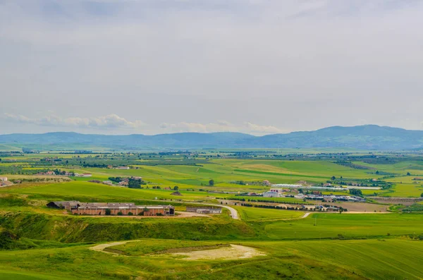 İtalyan şehri Lucer 'ın kırsal manzarası