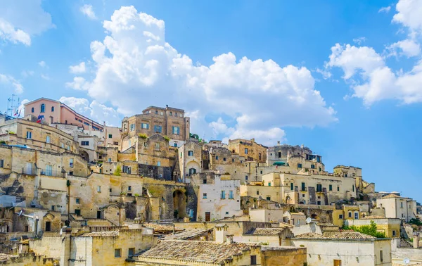 İtalyan şehri Matera 'nın çatı manzarası