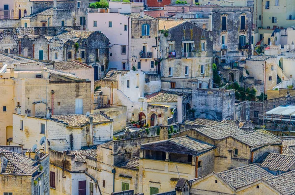 İtalyan şehri Matera 'nın çatı manzarası