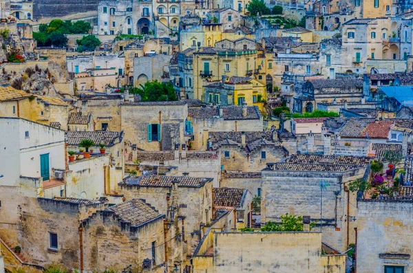 İtalyan şehri Matera 'nın çatı manzarası