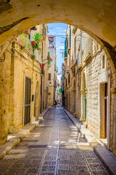 View Narrow Street Italian City Giovinazz - Stock-foto