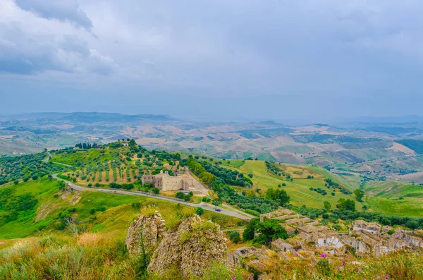 İtalya'da Basilicata bölgesi manzara