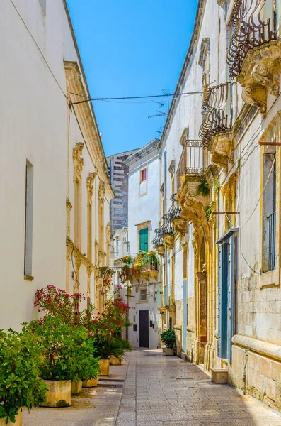 View White Narrow Street Italian City Martina Franc — Foto de Stock