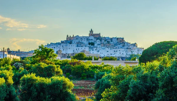 Puglia, Ital 'daki Ostuni kasabası.