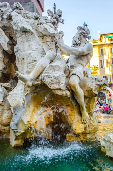 Италия Rome Piazza Navona Foruntain Four Rivers Designed Bernini — стоковое фото