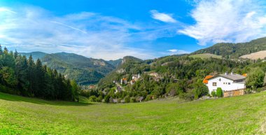 Breitenstein I semmering, Avusturya 'da Unesco dünya mirasının bir parçası olan ünlü semmeringbahn demiryolu üzerinde yer alan küçük bir köydür.