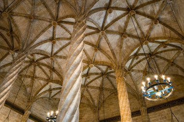 Eski İpek Borsası 'nın tavanı (Lonja de la Seda), Valencia, İspanya. UNESCO Dünya Mirası Alanı.