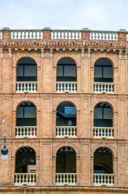 Torros de Valencia Plaza Binası.