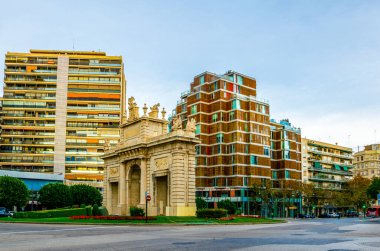 İspanya Valencia 'daki Porta de la mar Anıtı manzarası