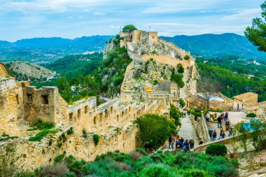 İspanya 'daki Xativa kalesinin iç kısmının görüntüsü