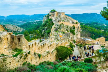 İspanya 'daki Xativa kalesinin iç kısmının görüntüsü