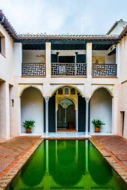 İspanya 'nın Granada şehrindeki Casa de zafra avlusunun manzarası