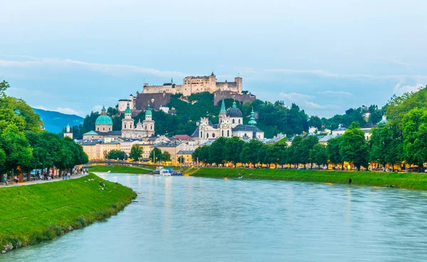 Sunset Salzburg City Dominated Hohensalzburg Fortress Salzach River Austria — Stockfoto
