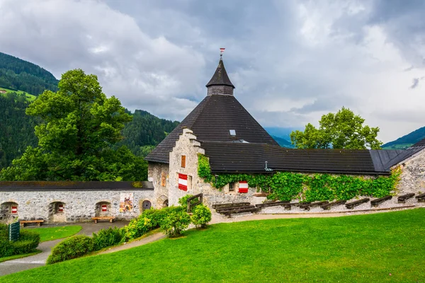 Hohenwerfen Şatosu, Avusturalya