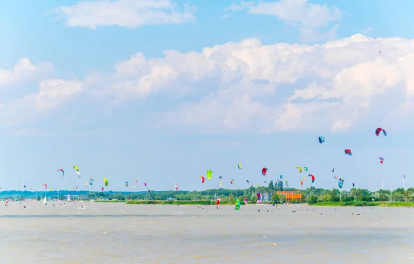 Young People Kite Surfing Neusiedlersee Lake Austria Podersdorf See Town — Fotografia de Stock