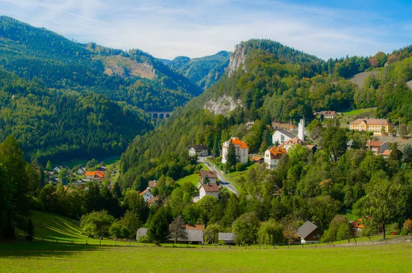 Breitenstein Semmering Small Village Austria Situated Famous Semmeringbahn Railway Part — Stock Photo, Image