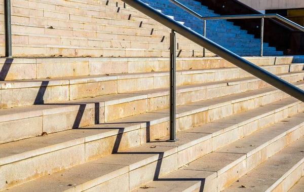 İspanyol şehri tarragona 'da raylı adımların ayrıntıları